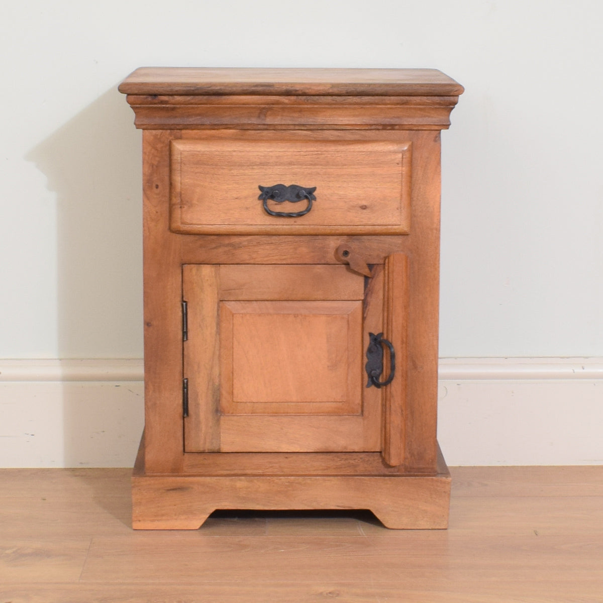 Solid Mango Bedside