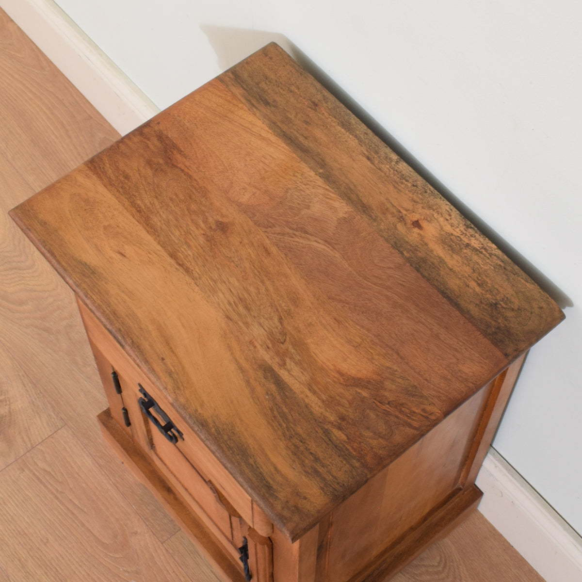 Solid Mango Bedside