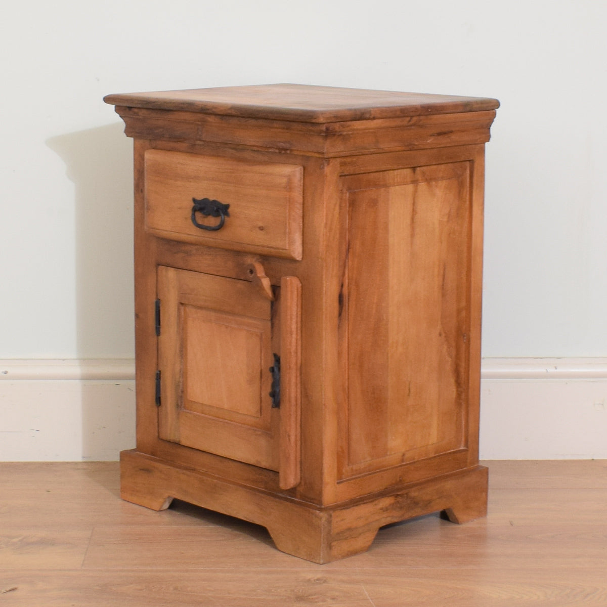 Solid Mango Bedside