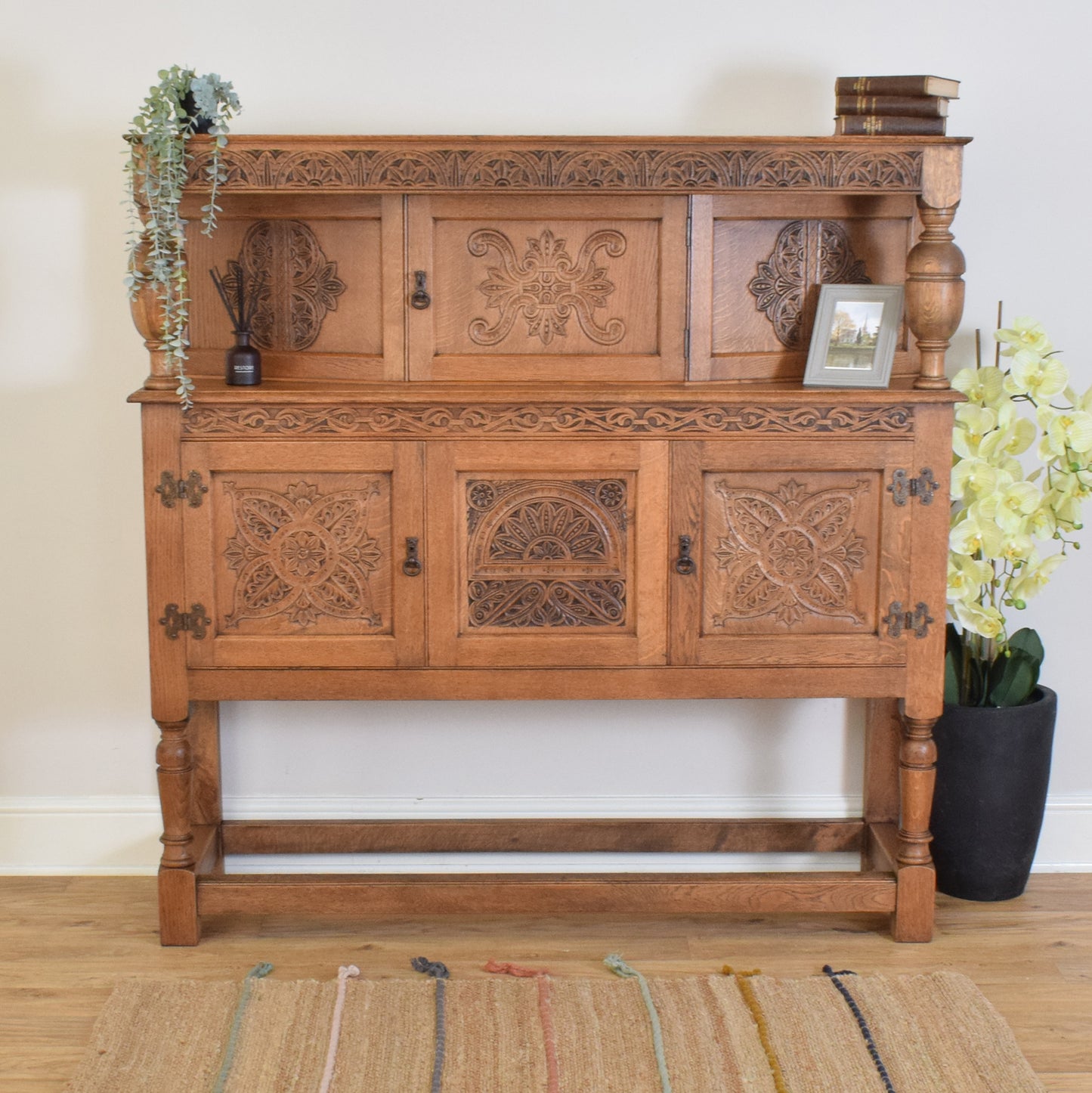 Oak Court Cabinet