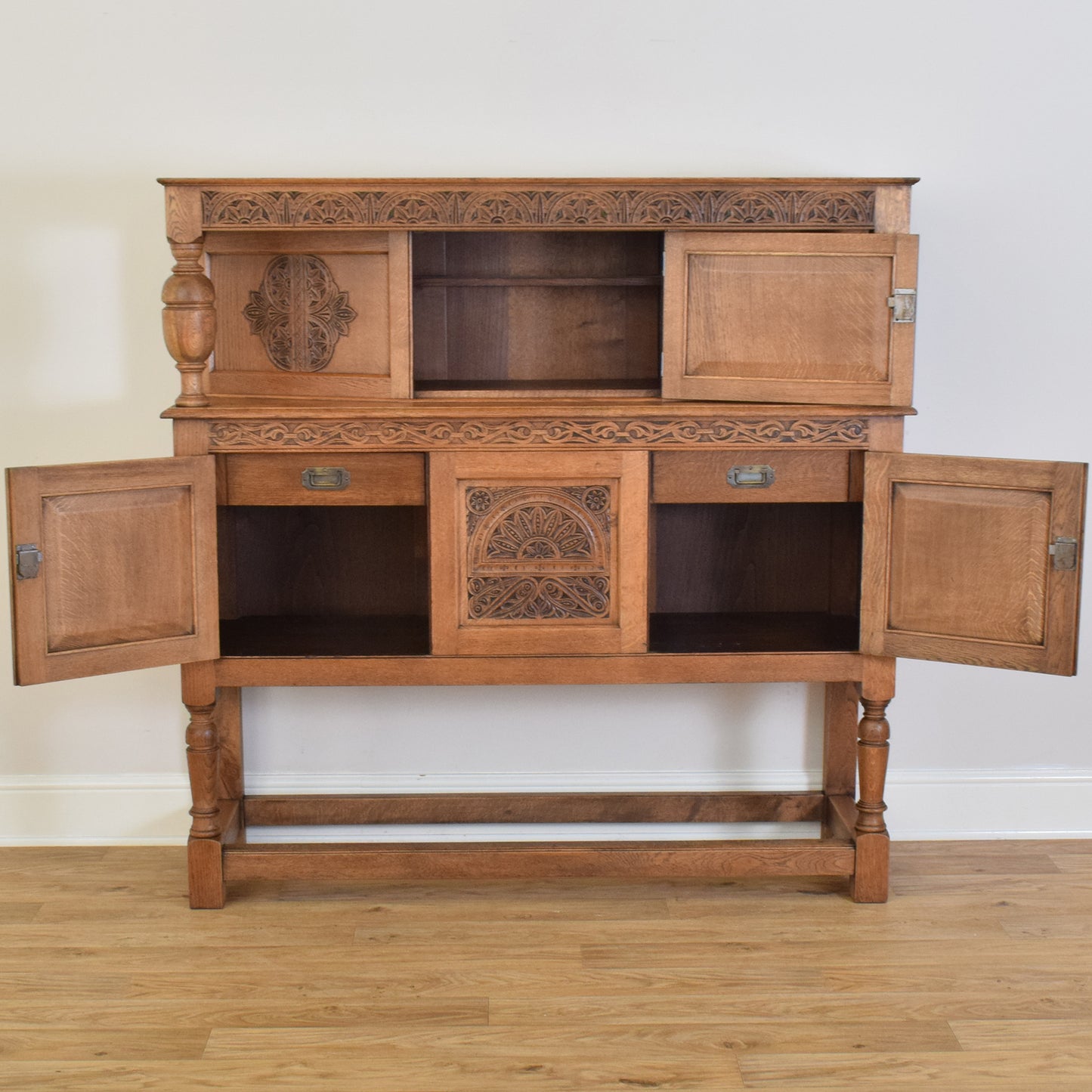 Oak Court Cabinet