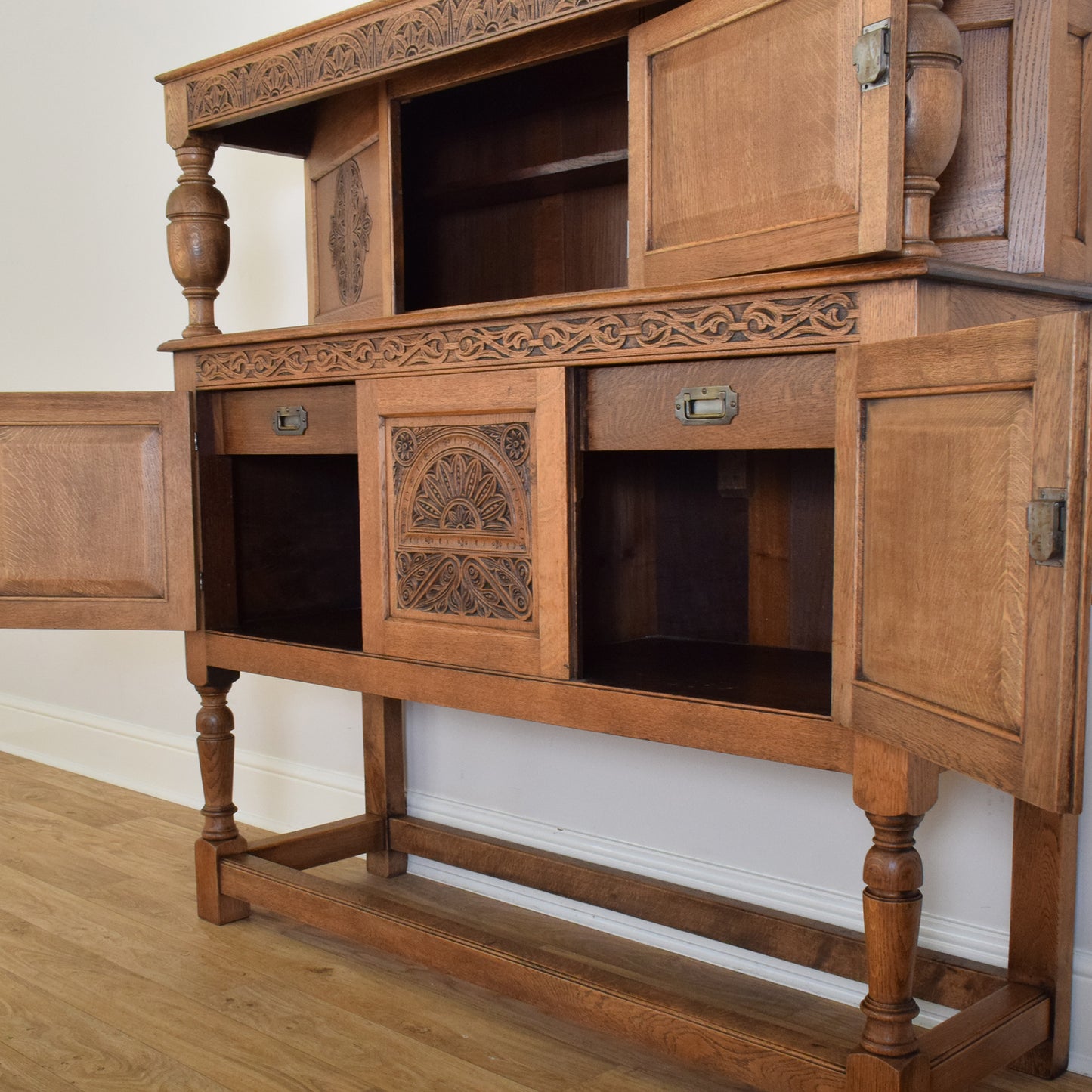 Oak Court Cabinet