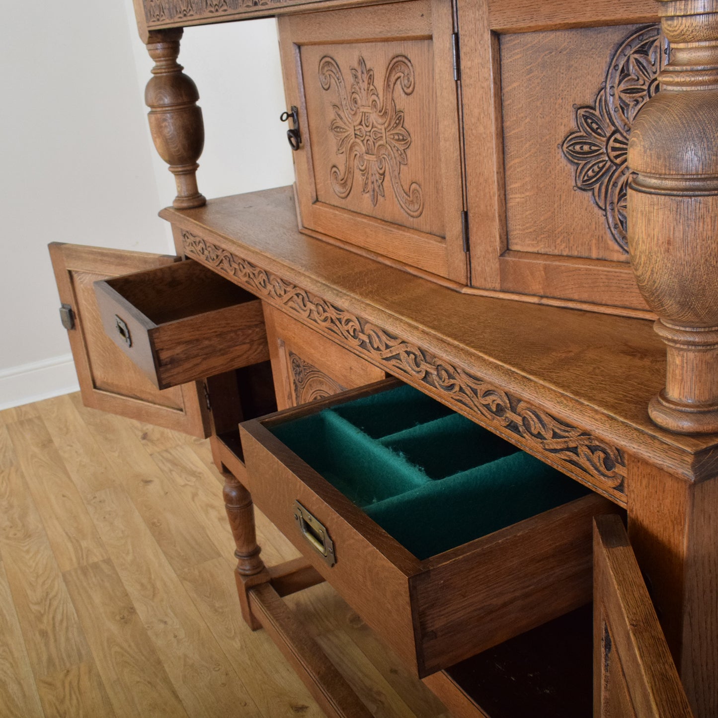 Oak Court Cabinet