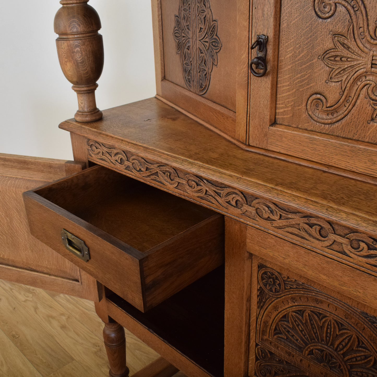 Oak Court Cabinet