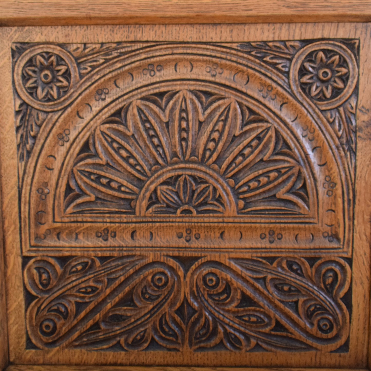 Oak Court Cabinet