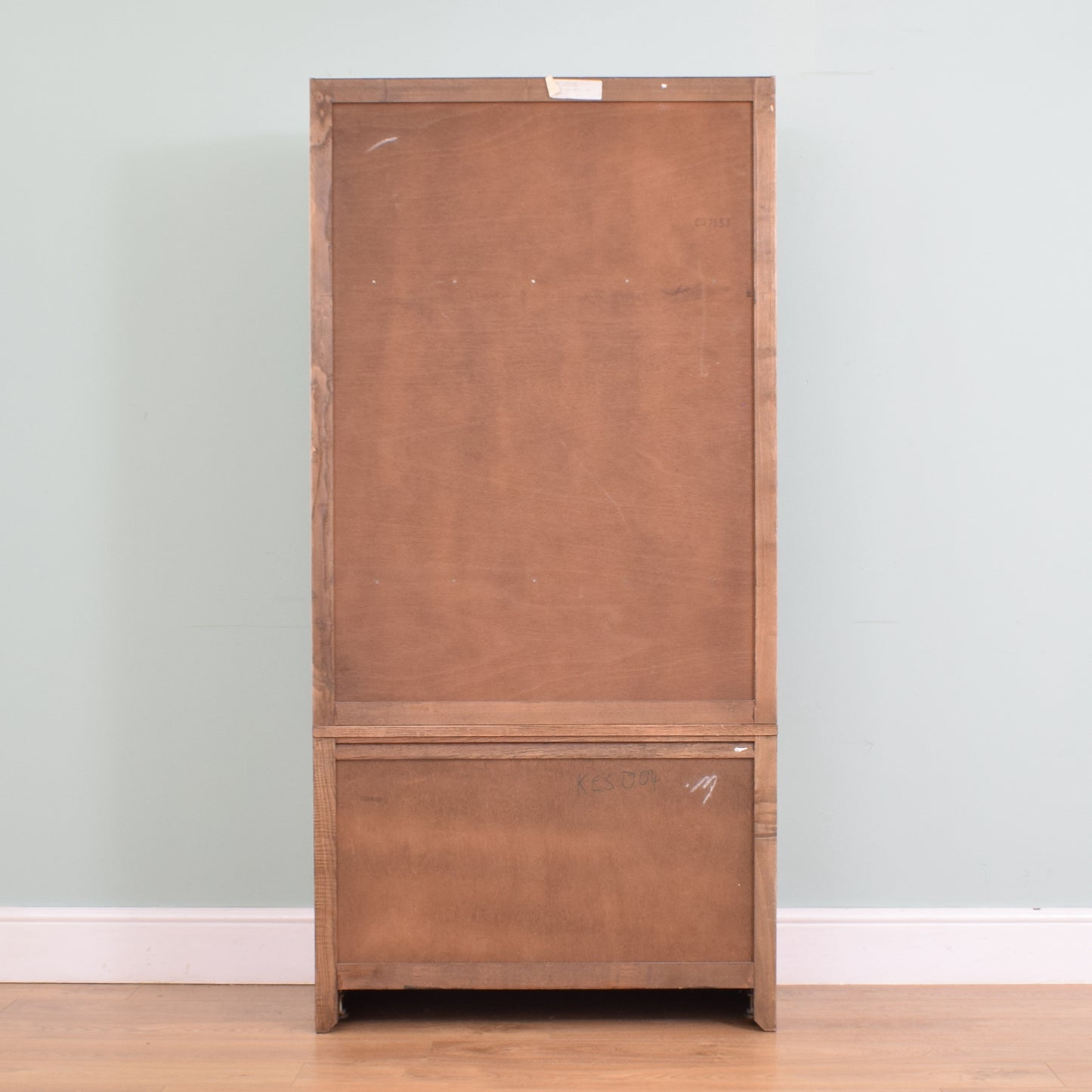 Old Charm Display Unit