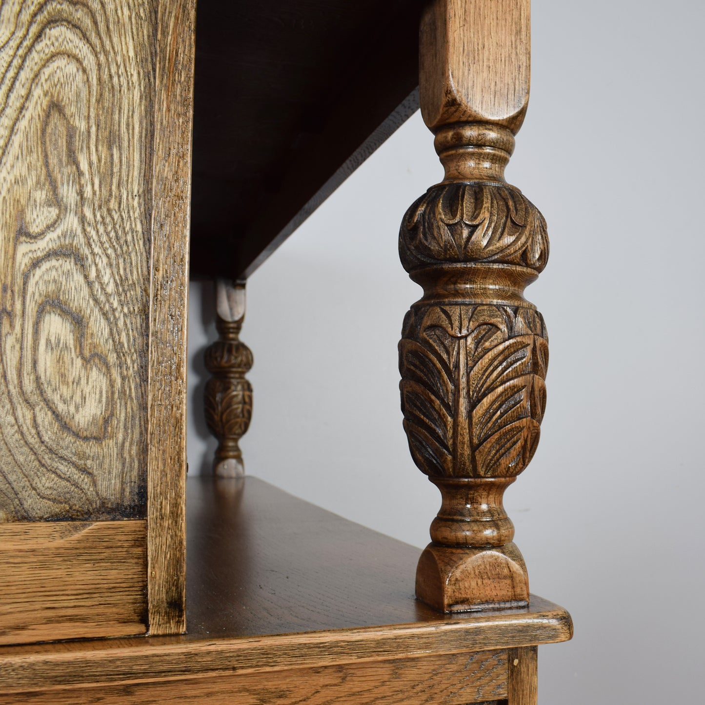 Oak Court Cabinet