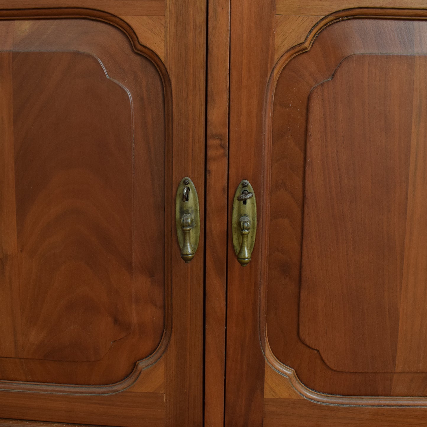 Large Mirrored Back Sideboard