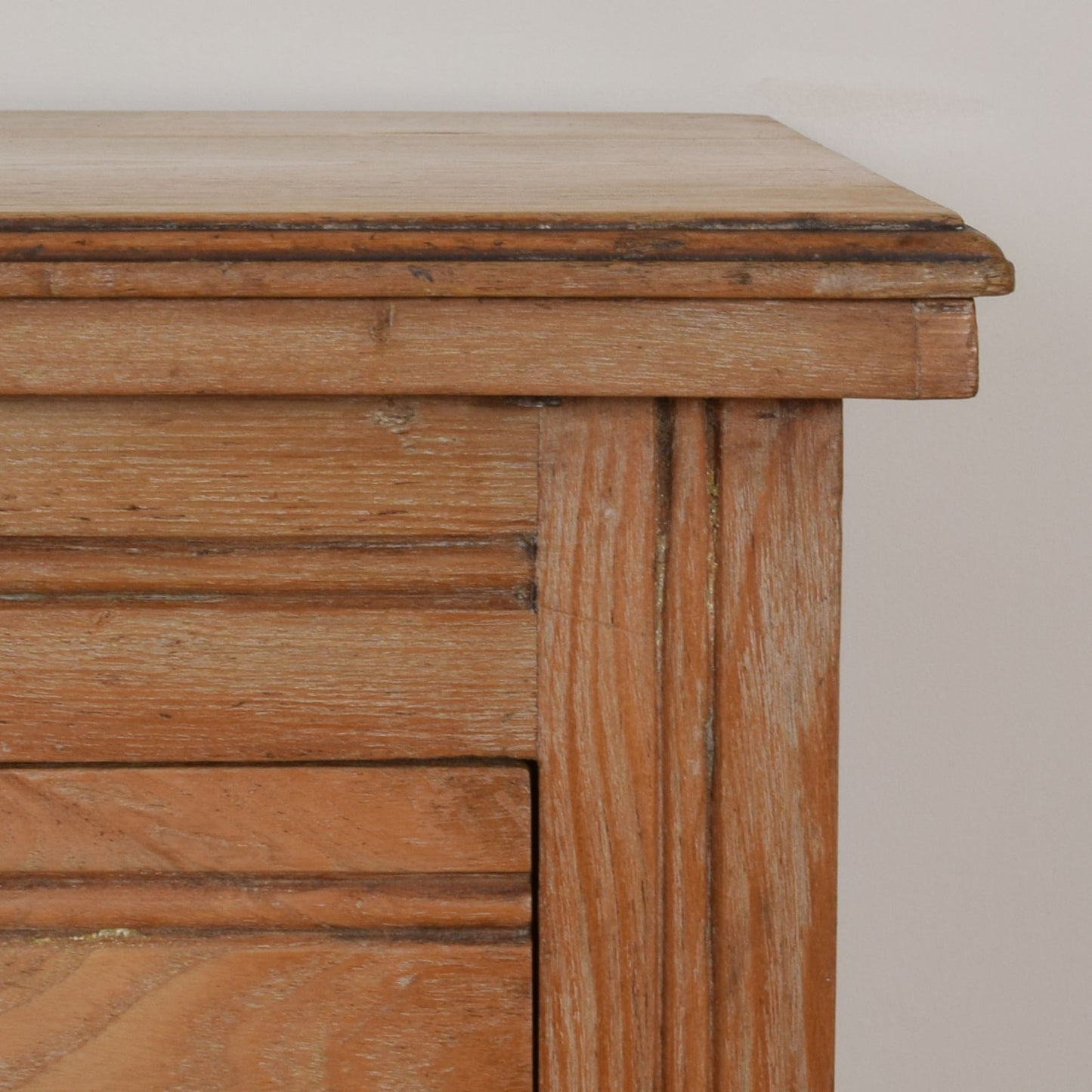 Antique Chest of Drawers