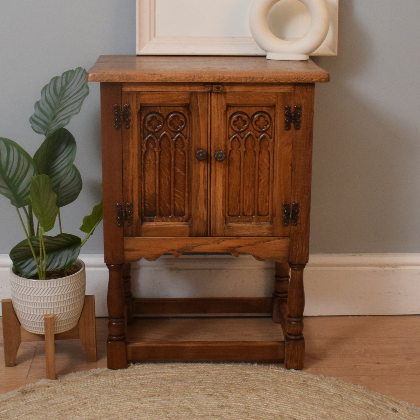 Small Oak Cabinet
