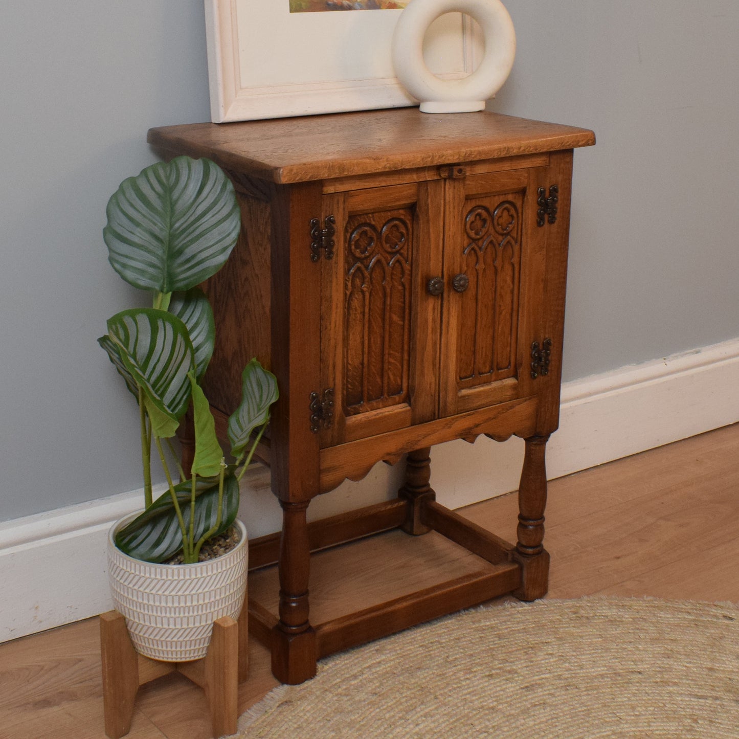 Small Oak Cabinet