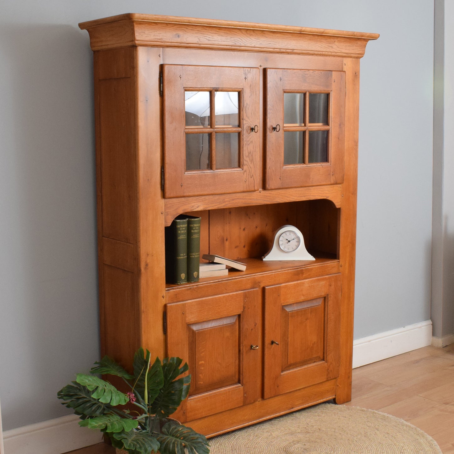 Large Oak Display Unit