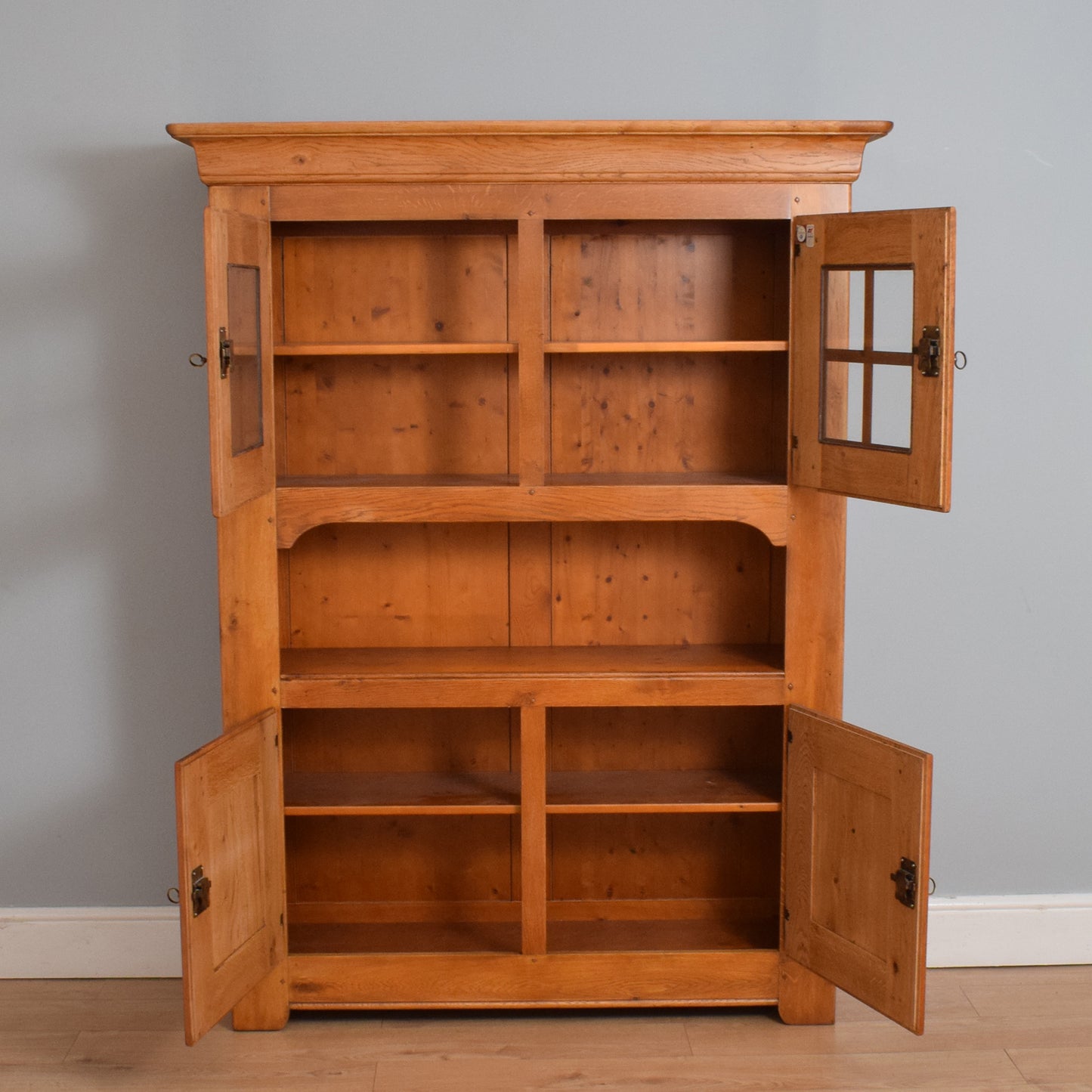 Large Oak Display Unit