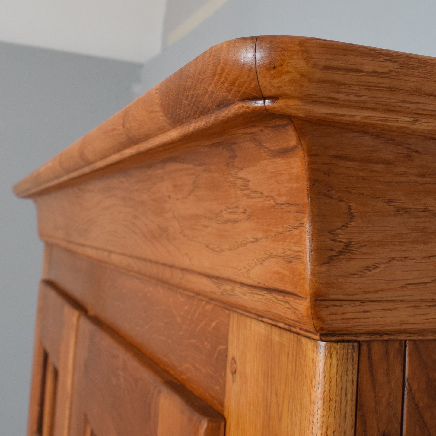Large Oak Display Unit
