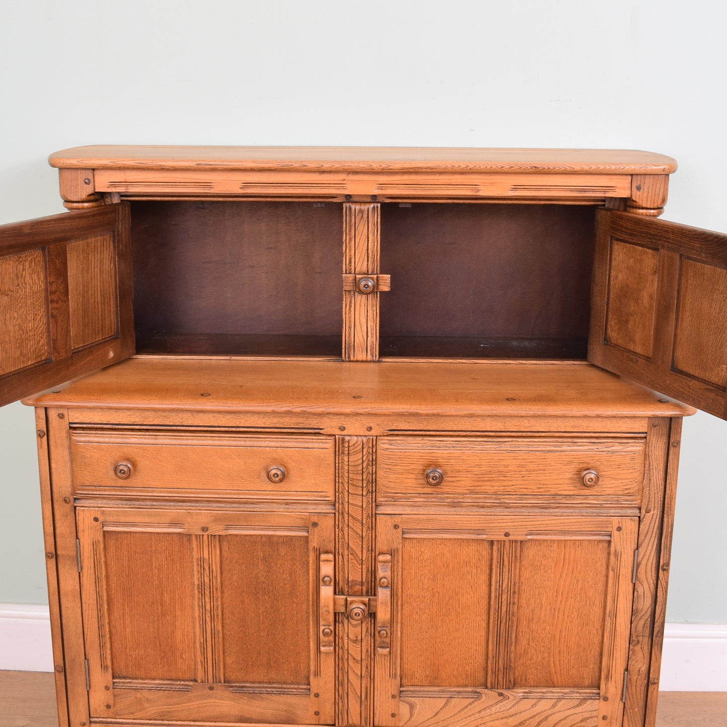 Ercol Court Cabinet