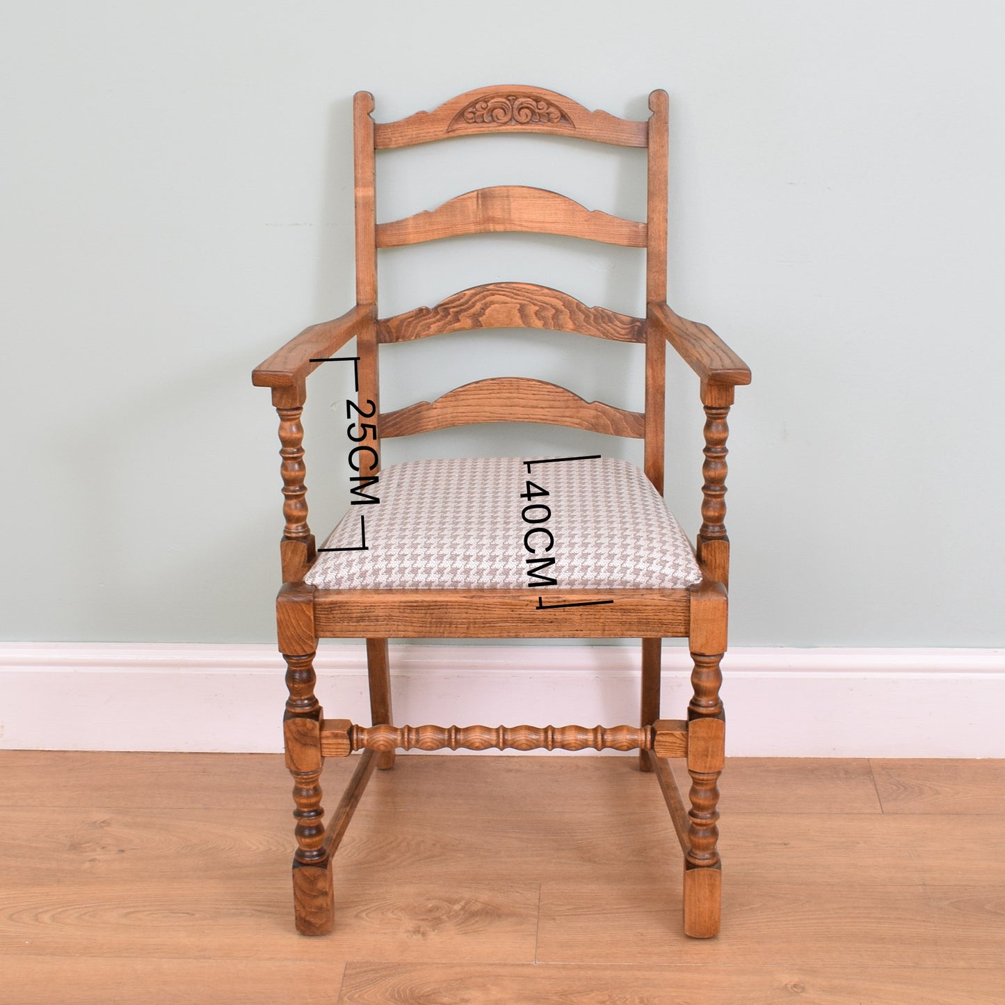 Old Charm Table and Six Chairs