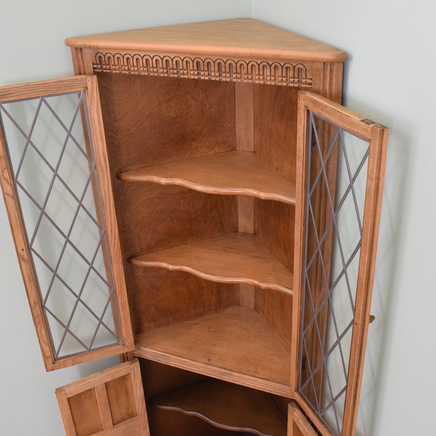 Restored Glazed Corner Unit