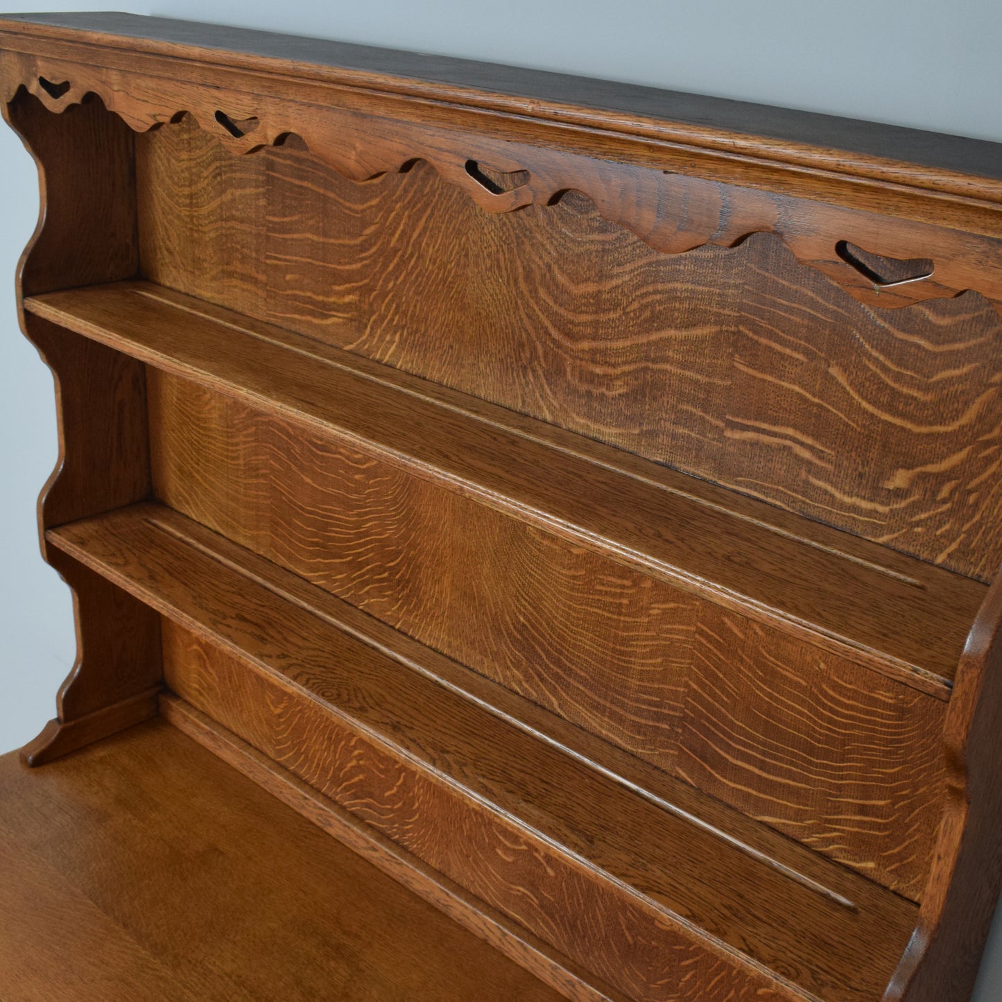 Traditional Oak Dresser