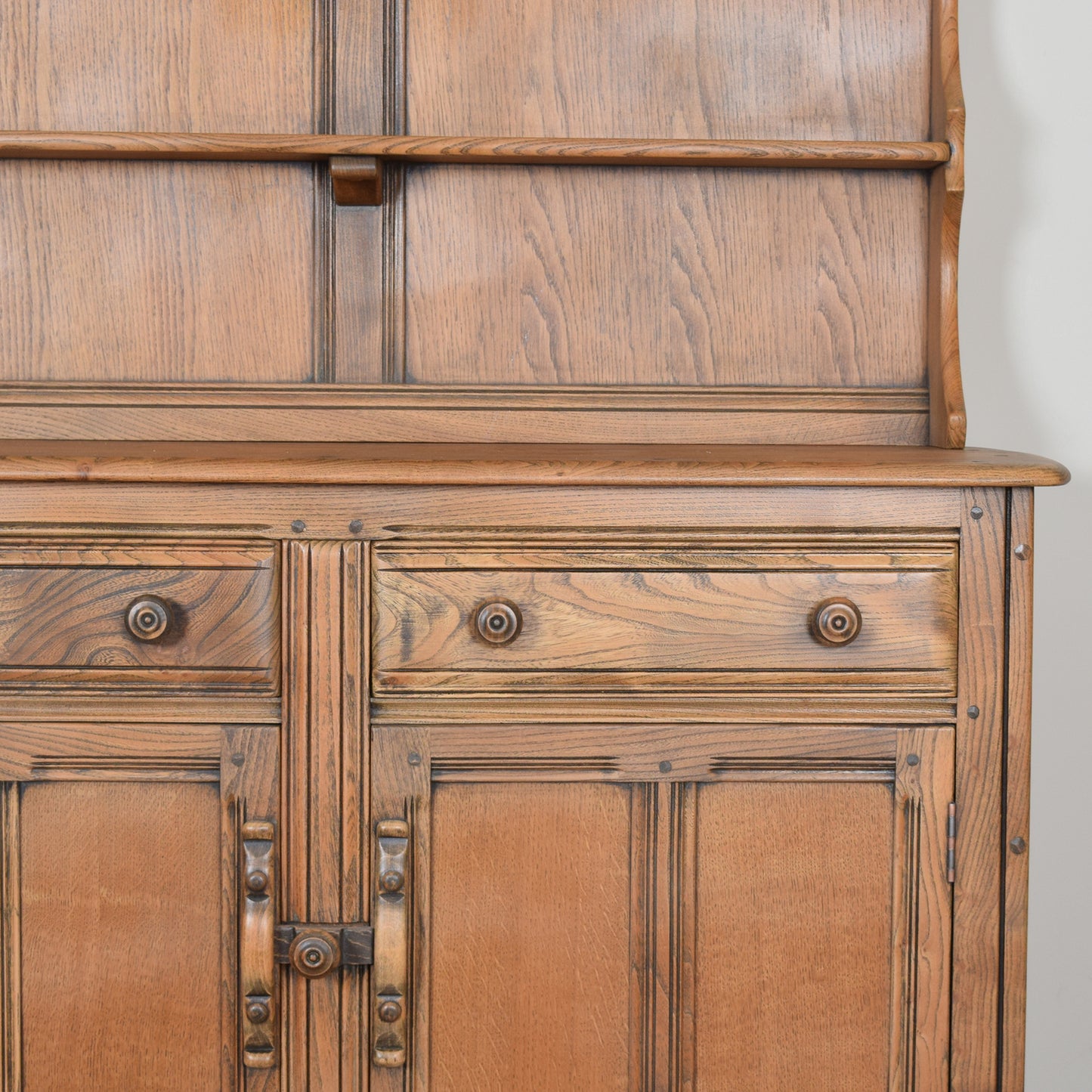 Ercol Dresser