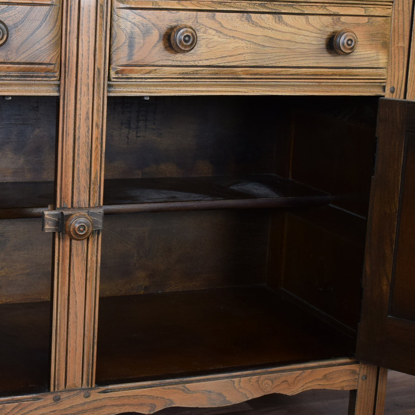Ercol Dresser