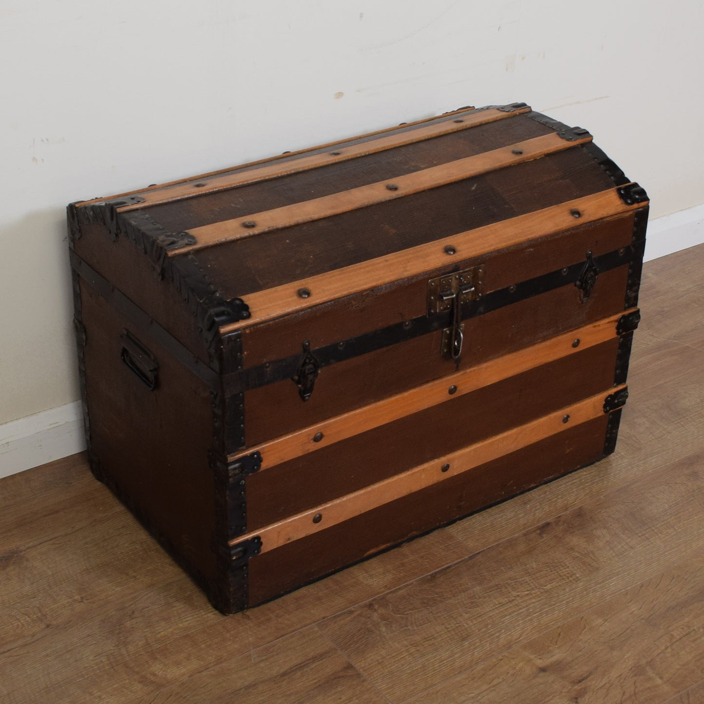 Vintage Treasure Chest Style Trunk