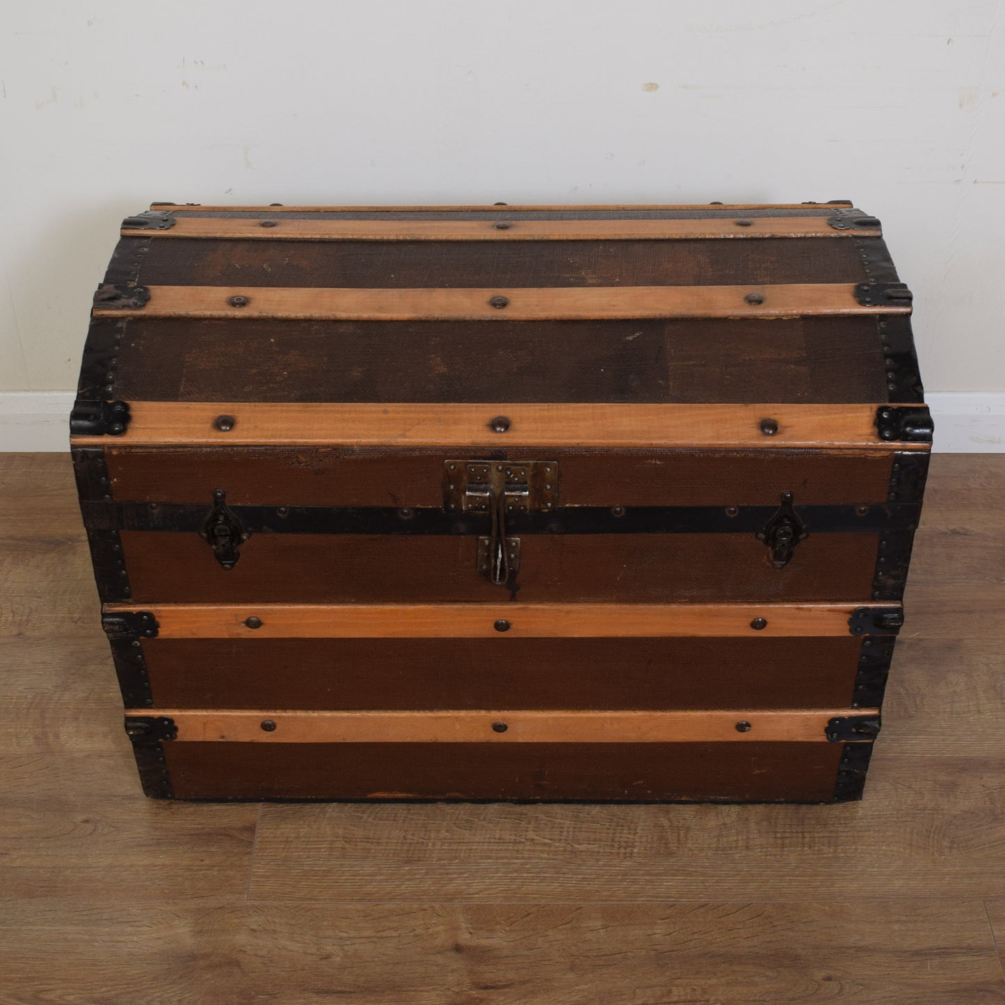 Vintage Treasure Chest Style Trunk