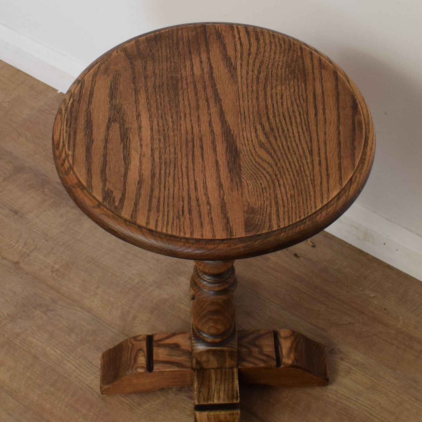 Old Charm Side Table