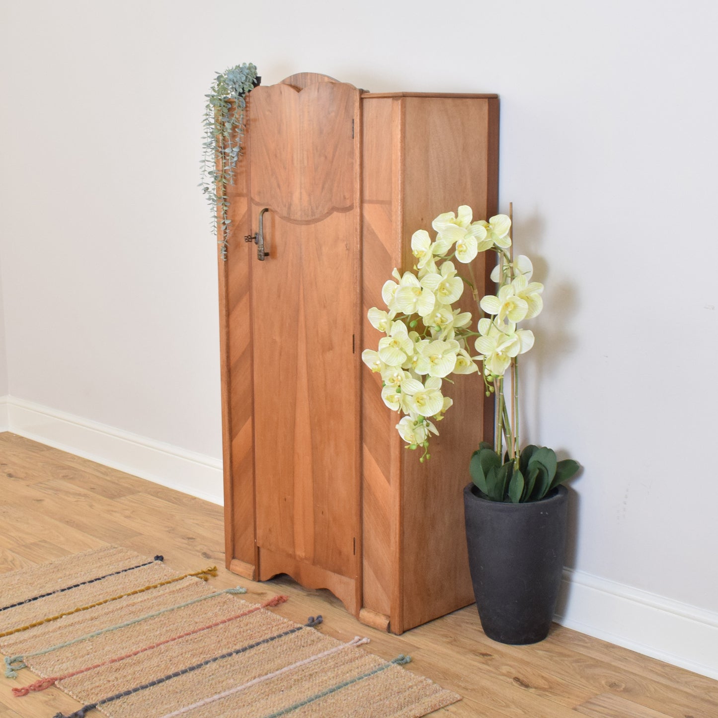 Restored Small Hallrobe