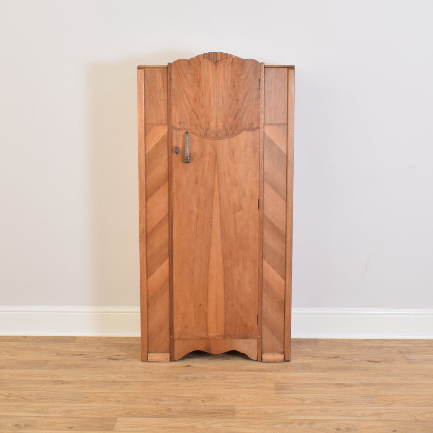 Restored Small Hallrobe