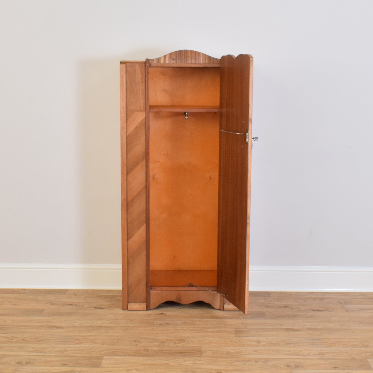 Restored Small Hallrobe