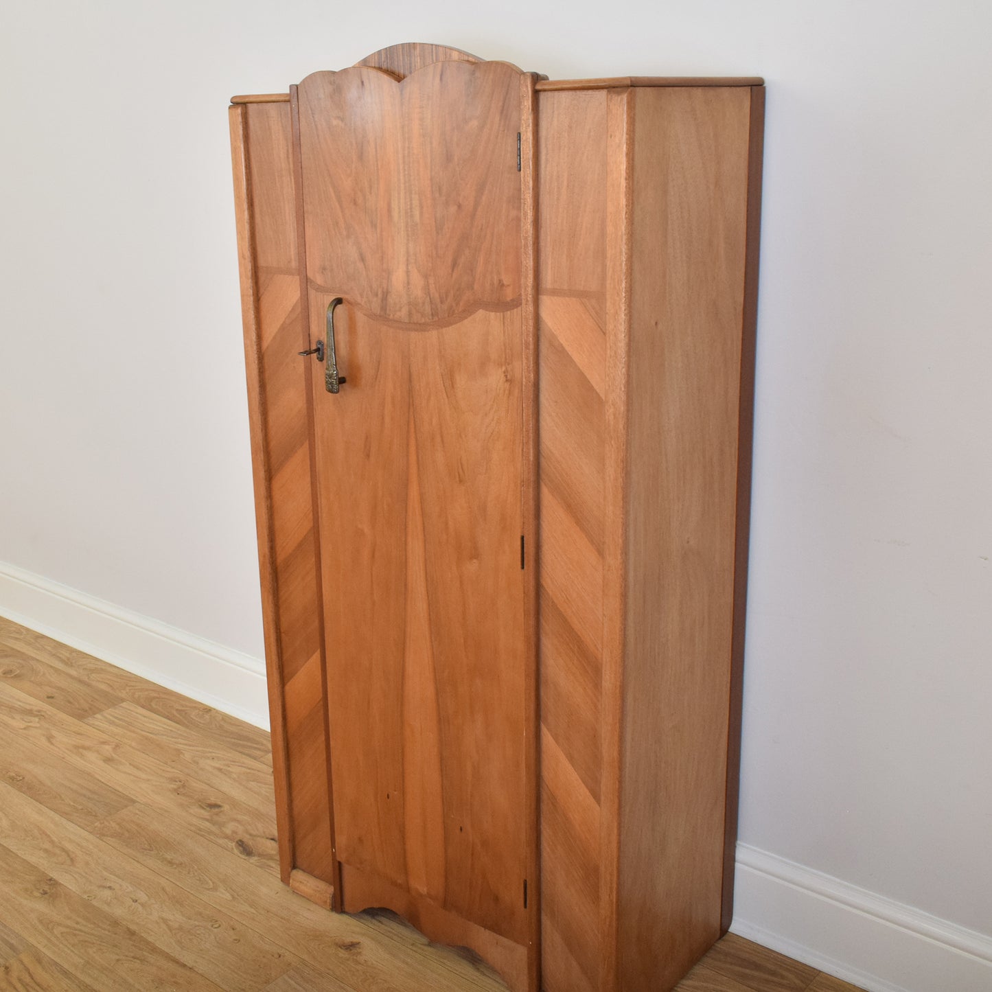Restored Small Hallrobe