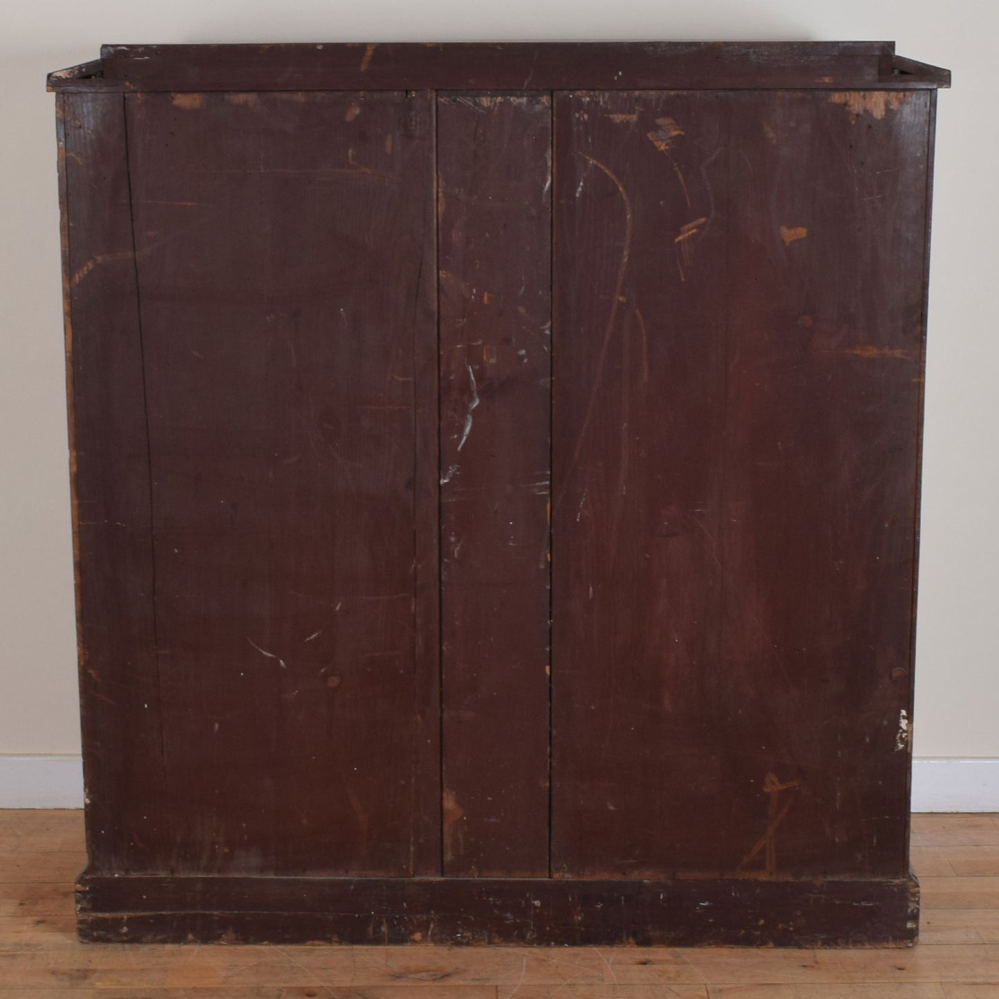 Large Mahogany Chest of Drawers