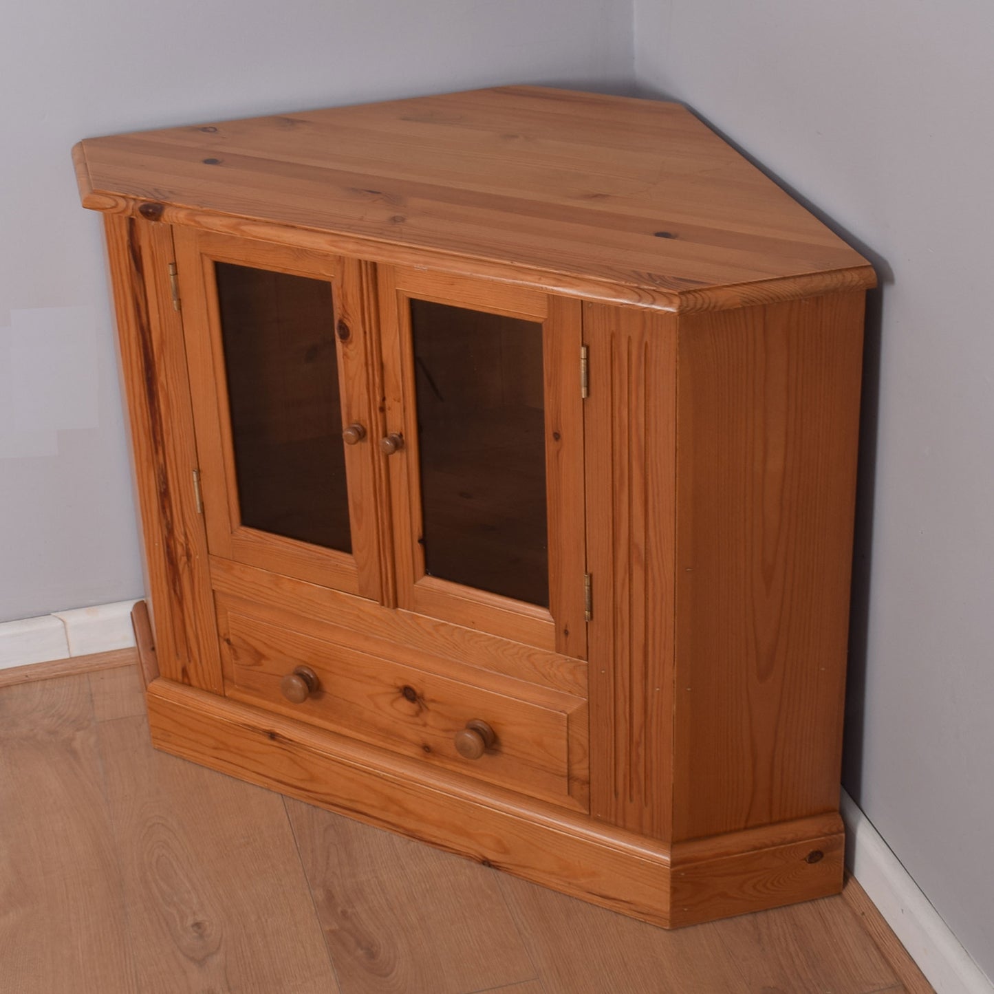 Pine Corner TV Cabinet