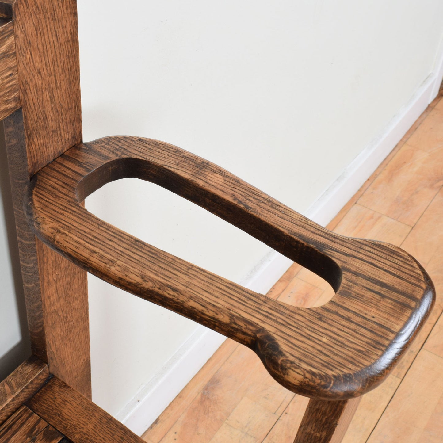 Restored Oak Settle