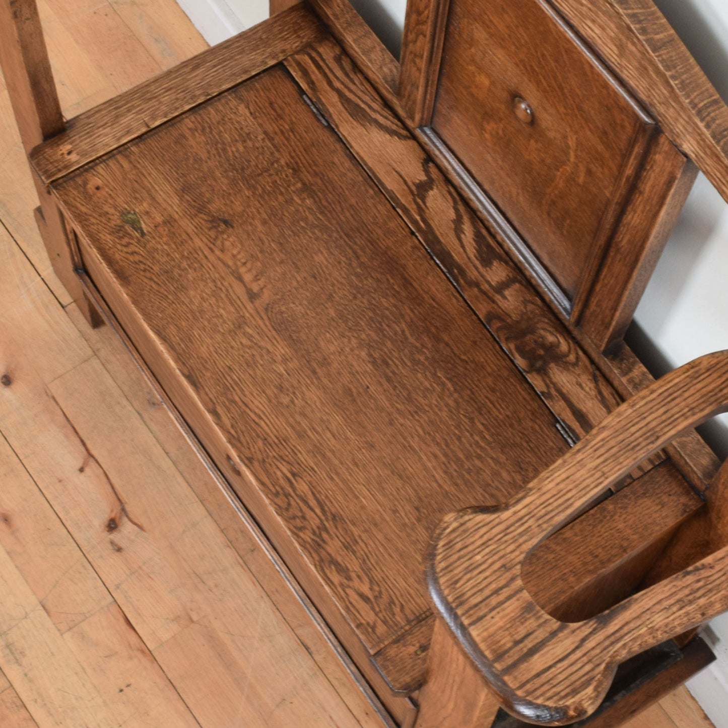 Restored Oak Settle