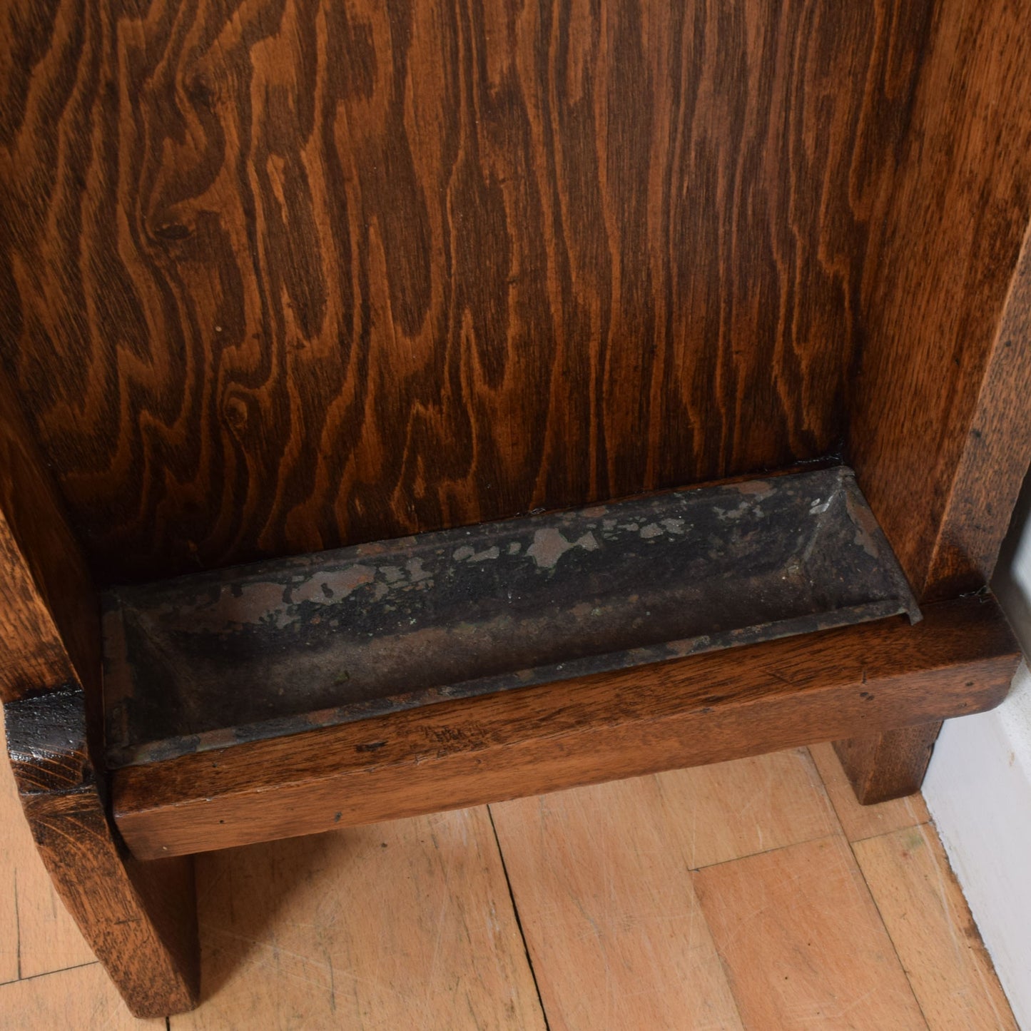 Restored Oak Settle
