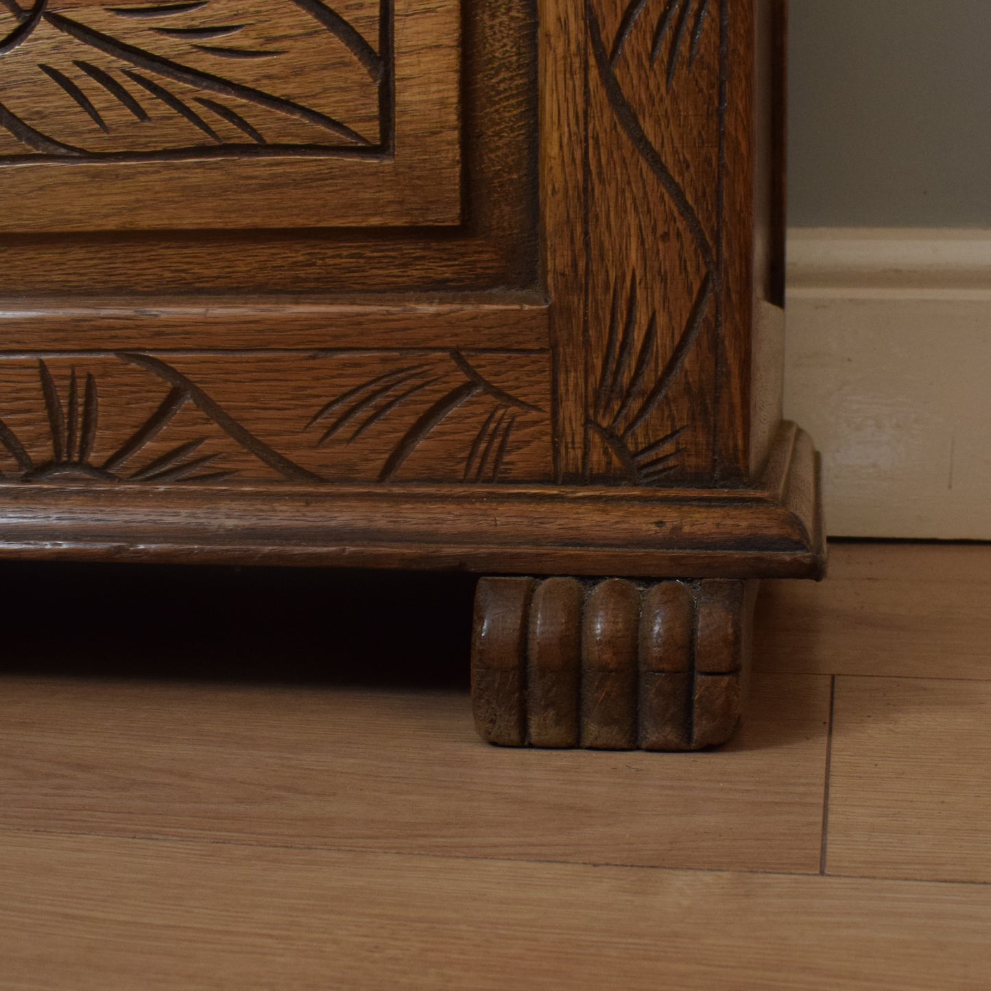 Carved Oak Monks Bench
