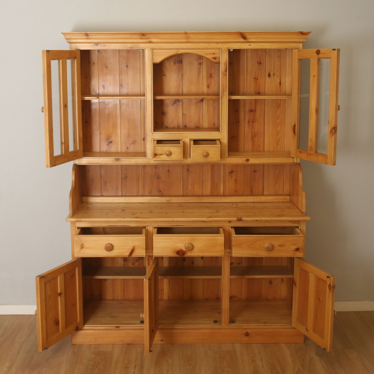 Farmhouse Pine Dresser