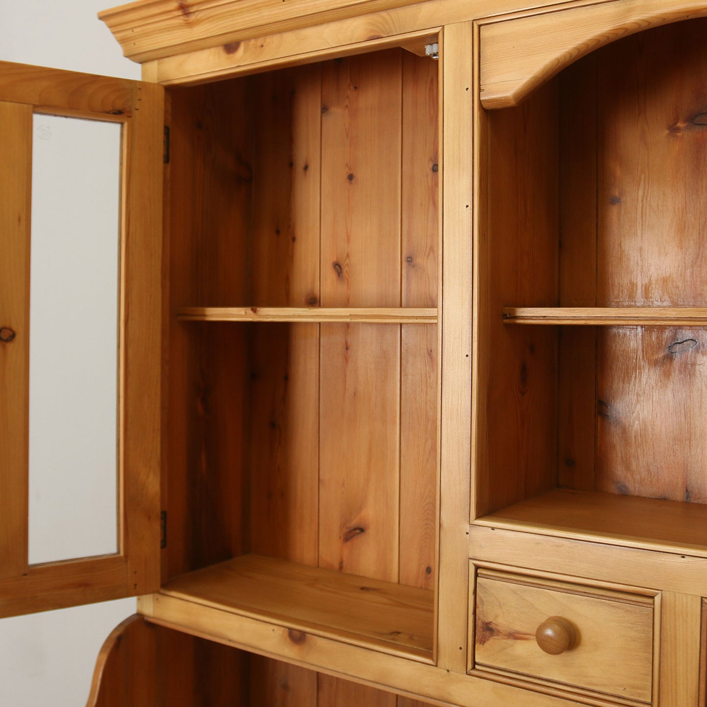 Farmhouse Pine Dresser