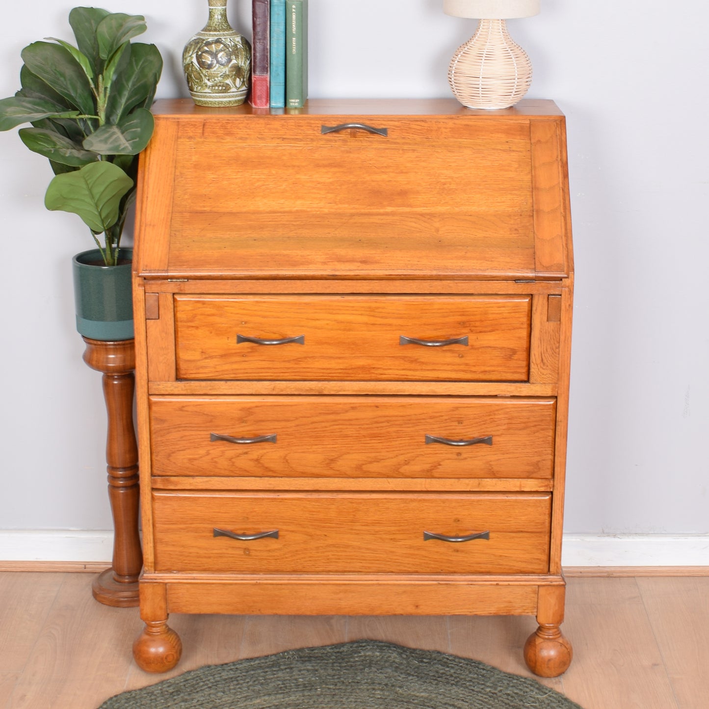 Traditional Oak Bureau