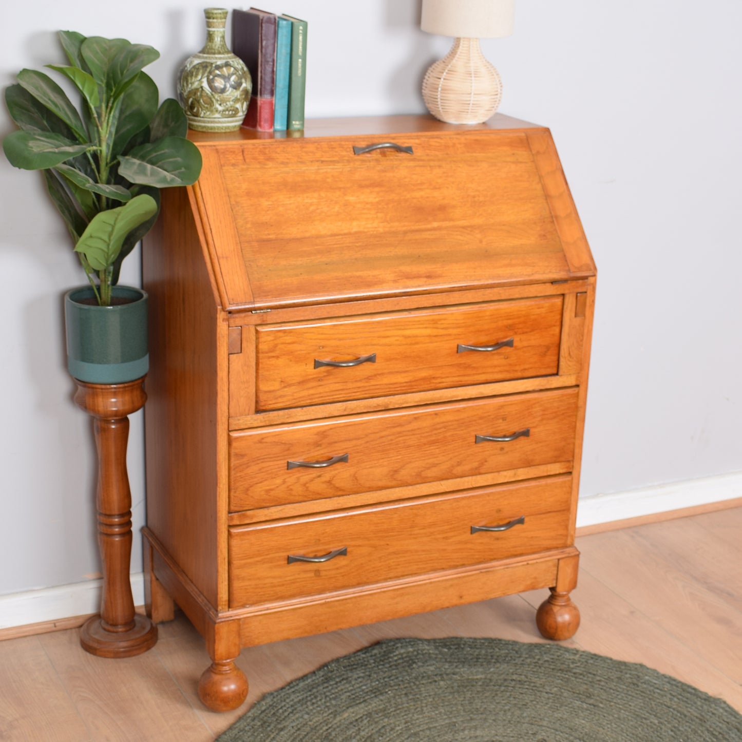 Traditional Oak Bureau