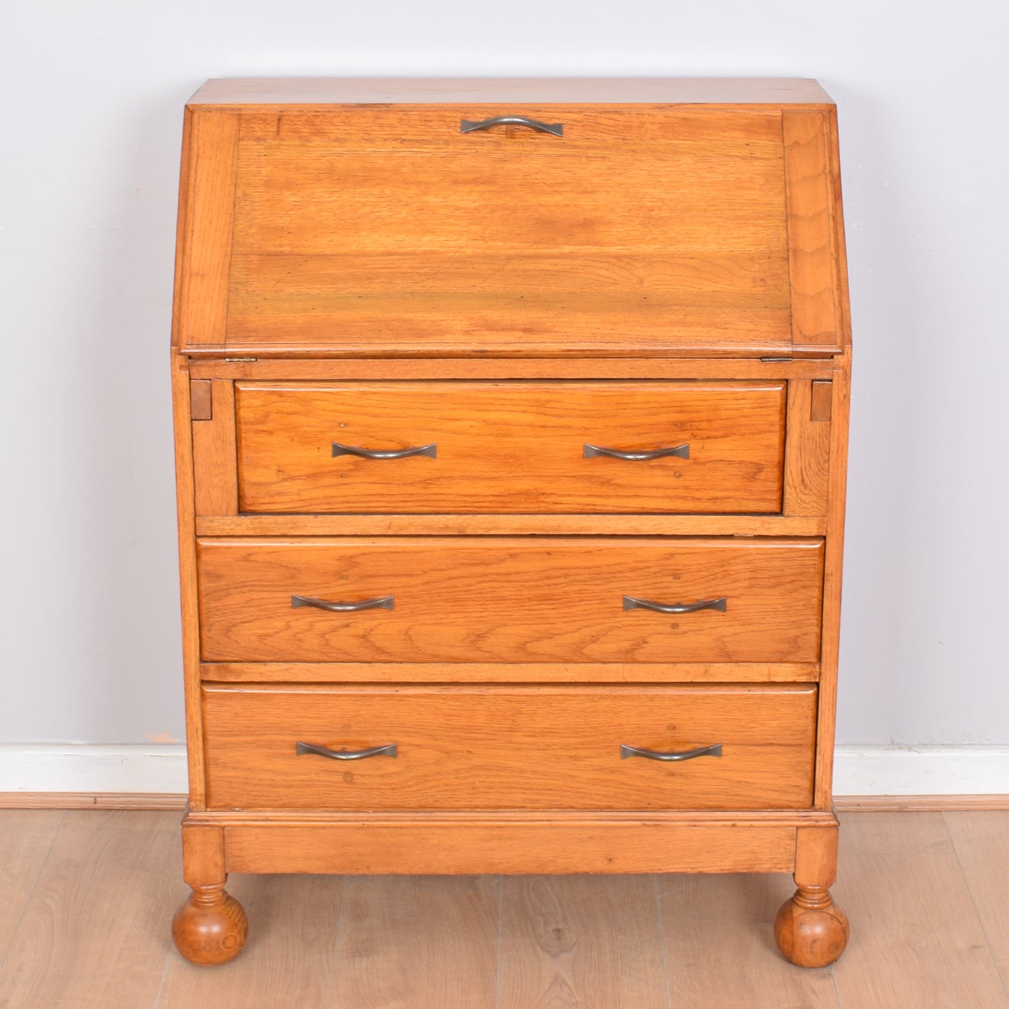 Traditional Oak Bureau