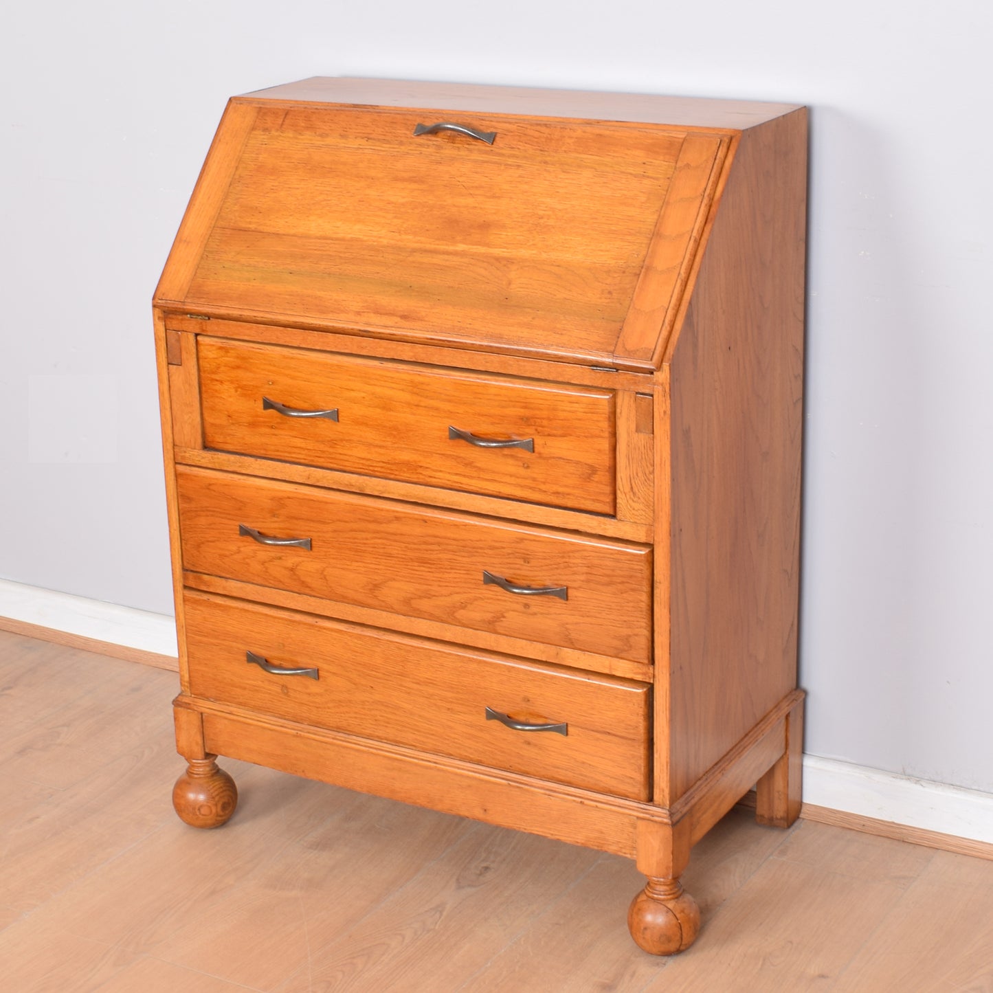 Traditional Oak Bureau