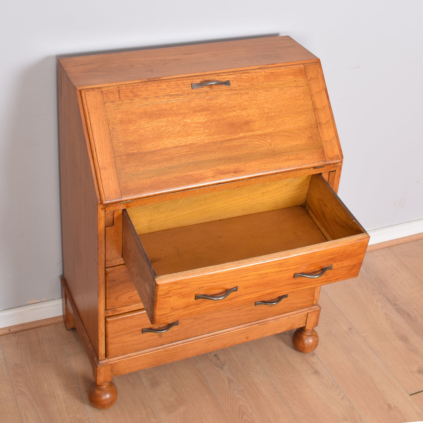 Traditional Oak Bureau