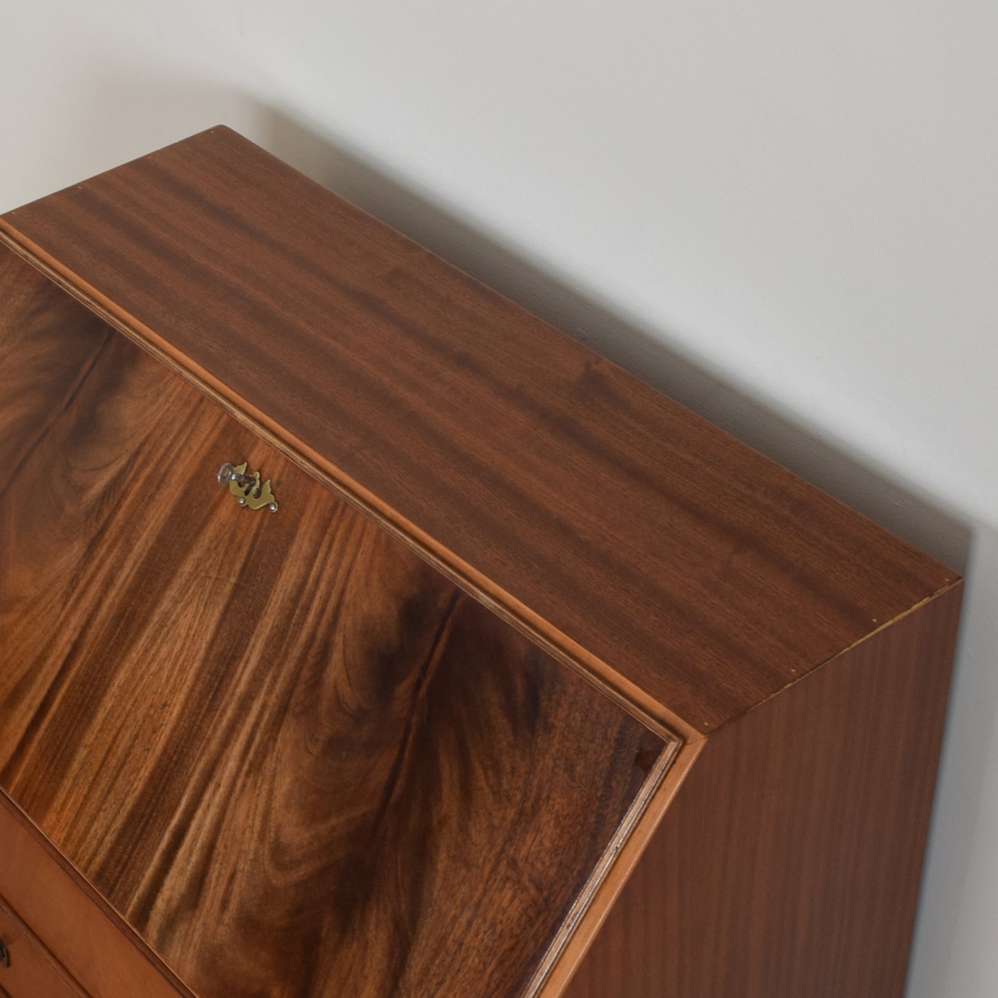 Walnut Veneer Bureau
