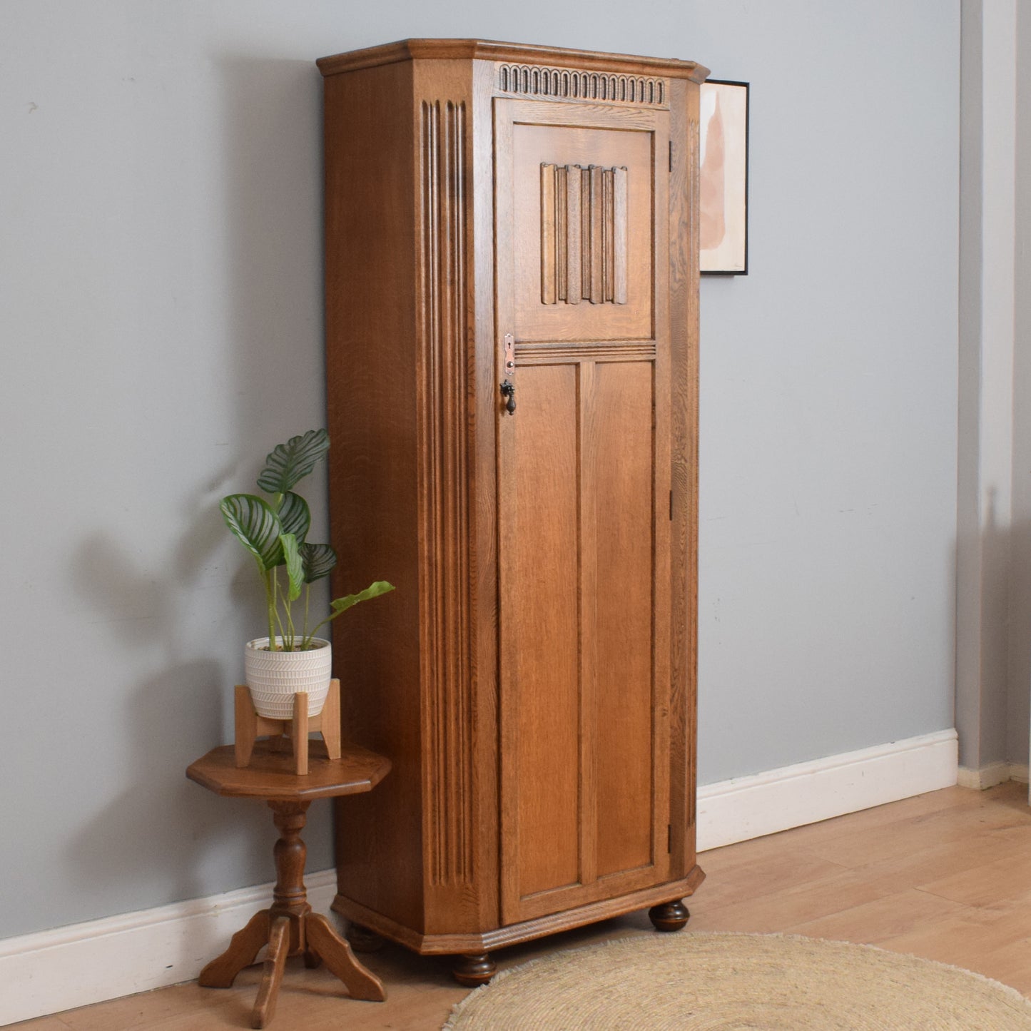 Restored Oak Single Door Hallrobe