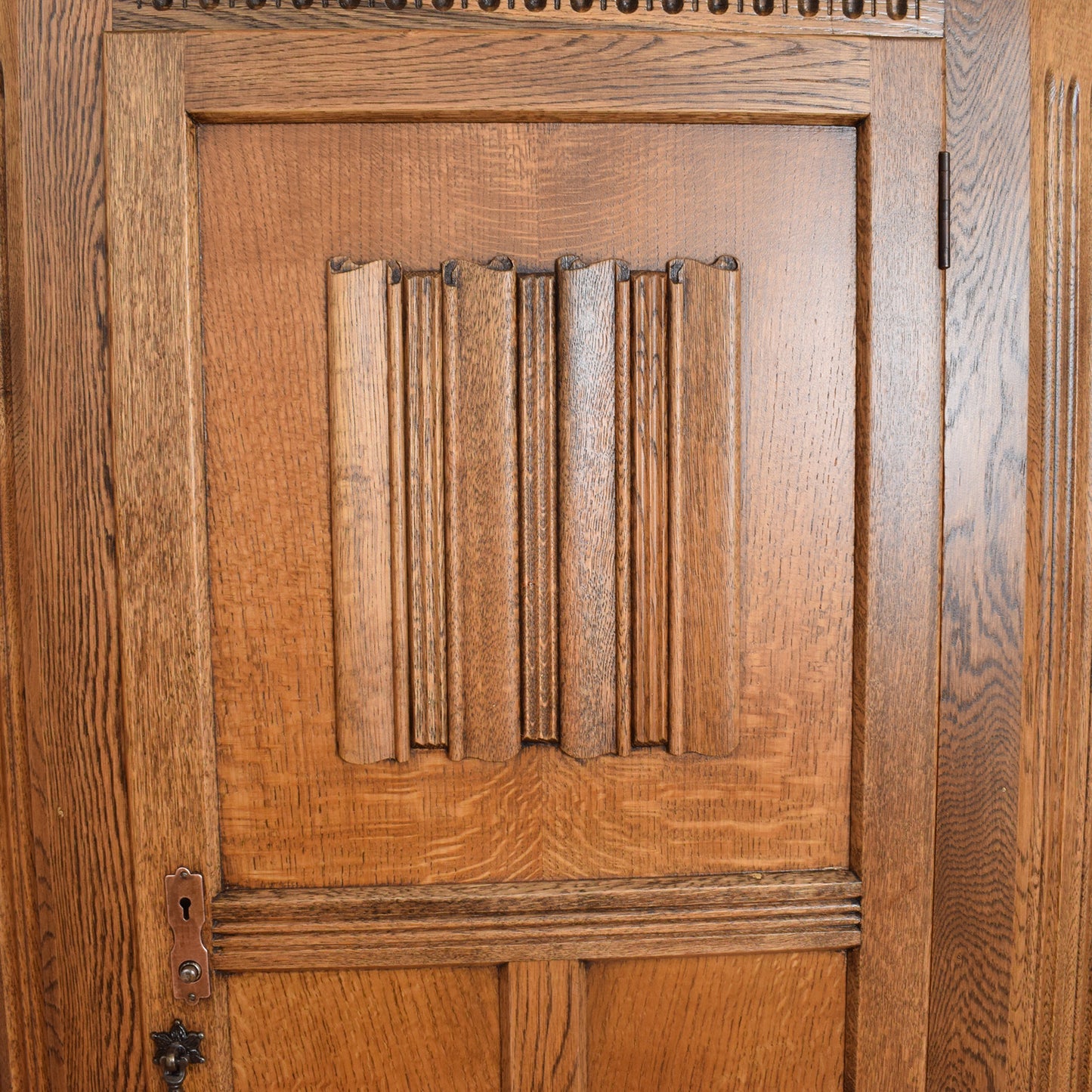 Restored Oak Single Door Hallrobe