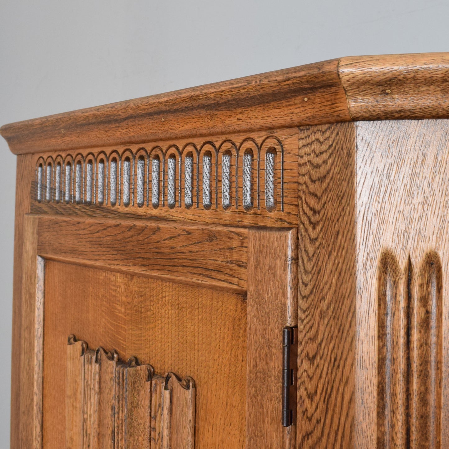Restored Oak Single Door Hallrobe