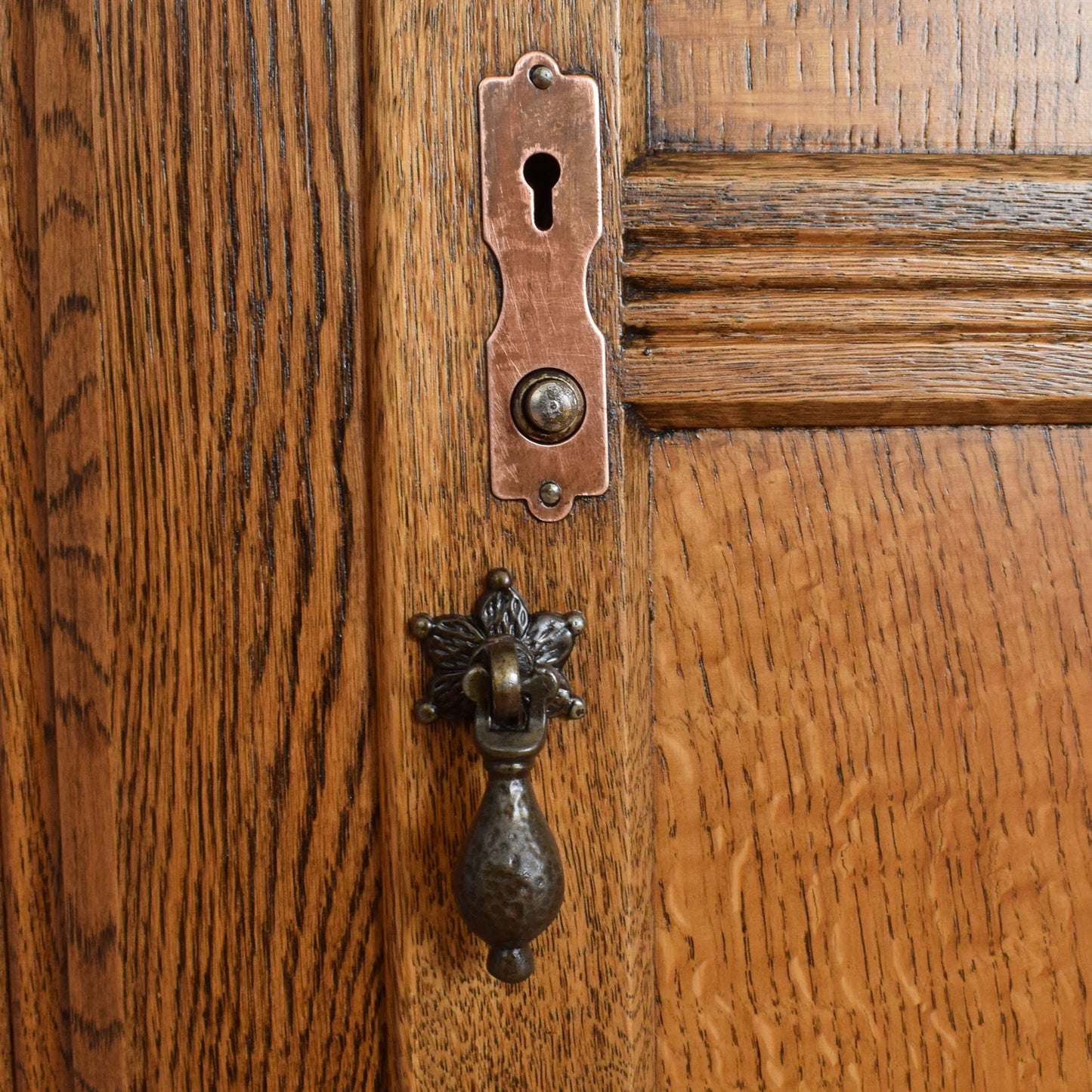 Restored Oak Single Door Hallrobe