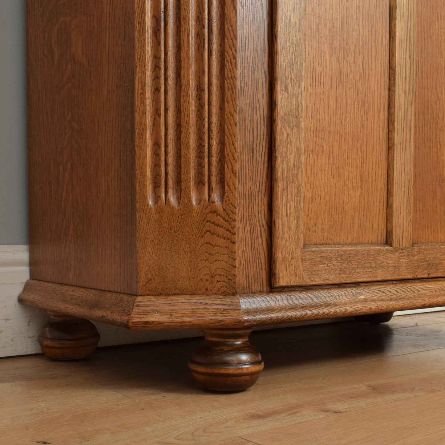 Restored Oak Single Door Hallrobe